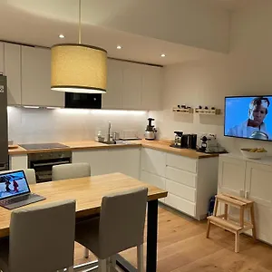  Apartment Est Italy